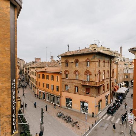 Alessandrini Apartment Alla Finestrella By Wonderful Italy Bologna Bagian luar foto