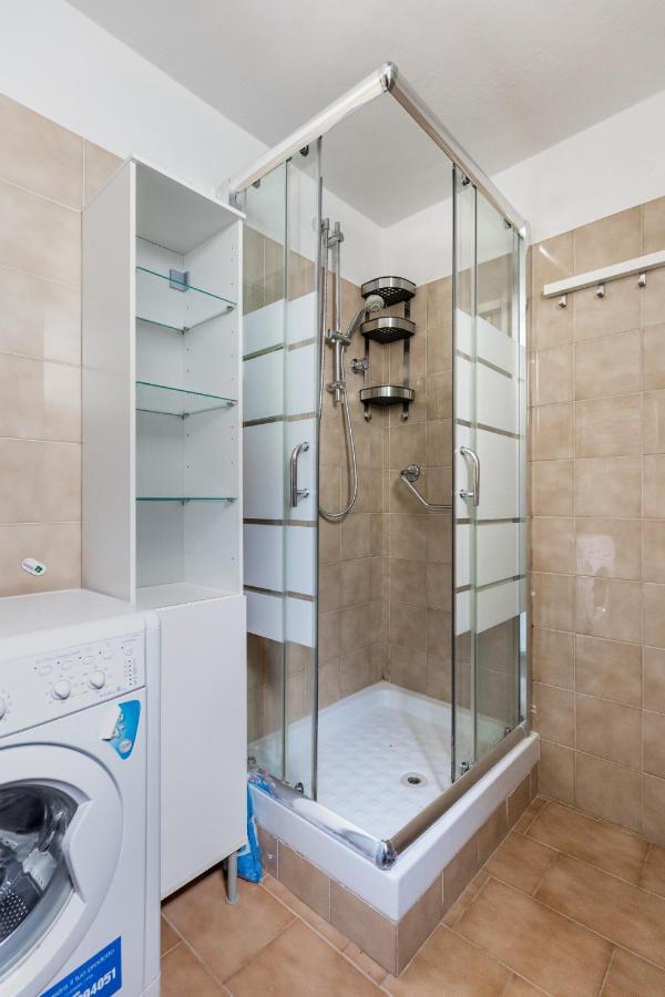 Alessandrini Apartment Alla Finestrella By Wonderful Italy Bologna Bagian luar foto