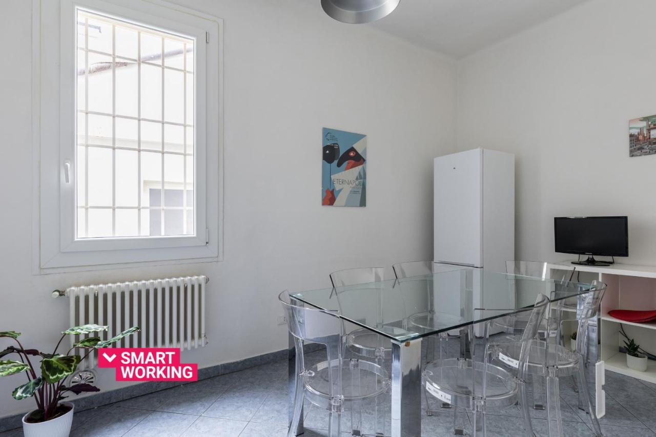 Alessandrini Apartment Alla Finestrella By Wonderful Italy Bologna Bagian luar foto