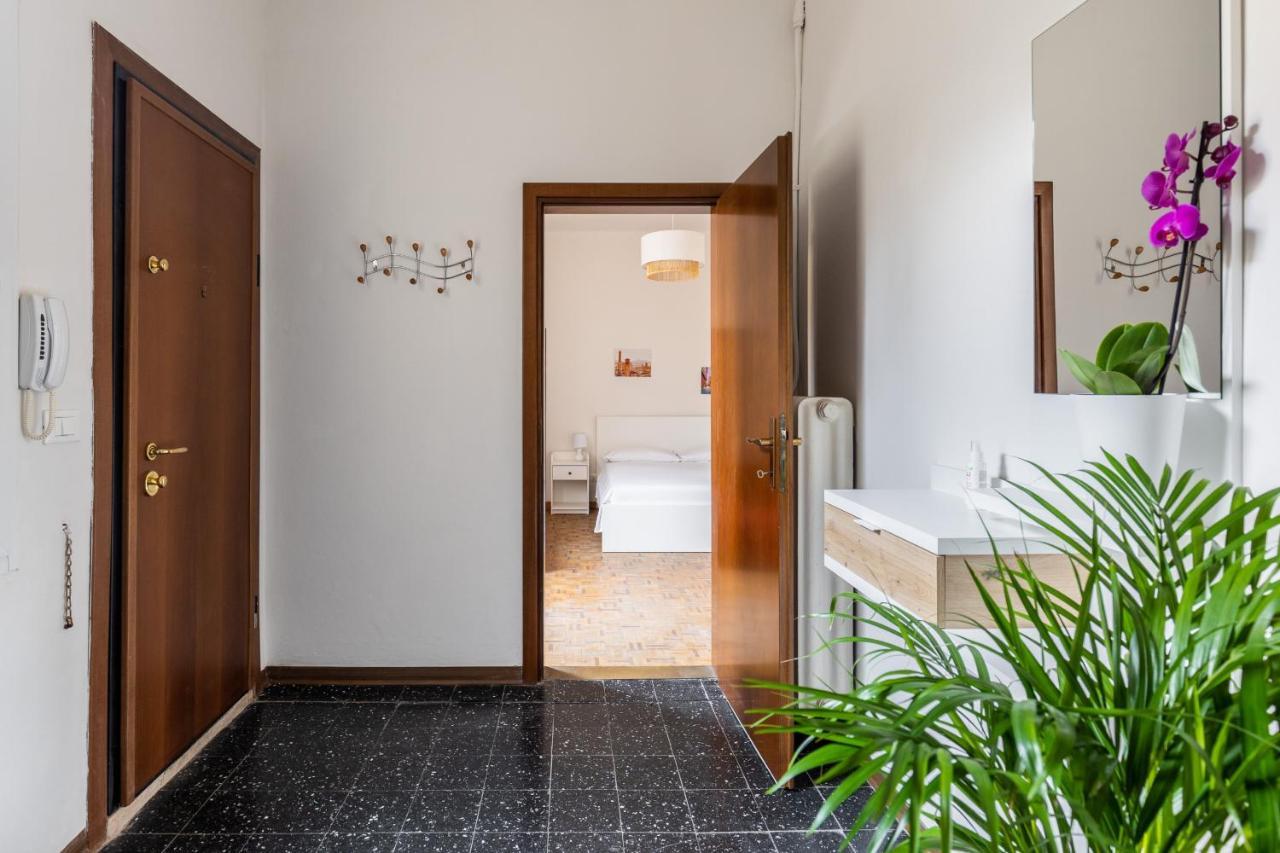 Alessandrini Apartment Alla Finestrella By Wonderful Italy Bologna Bagian luar foto