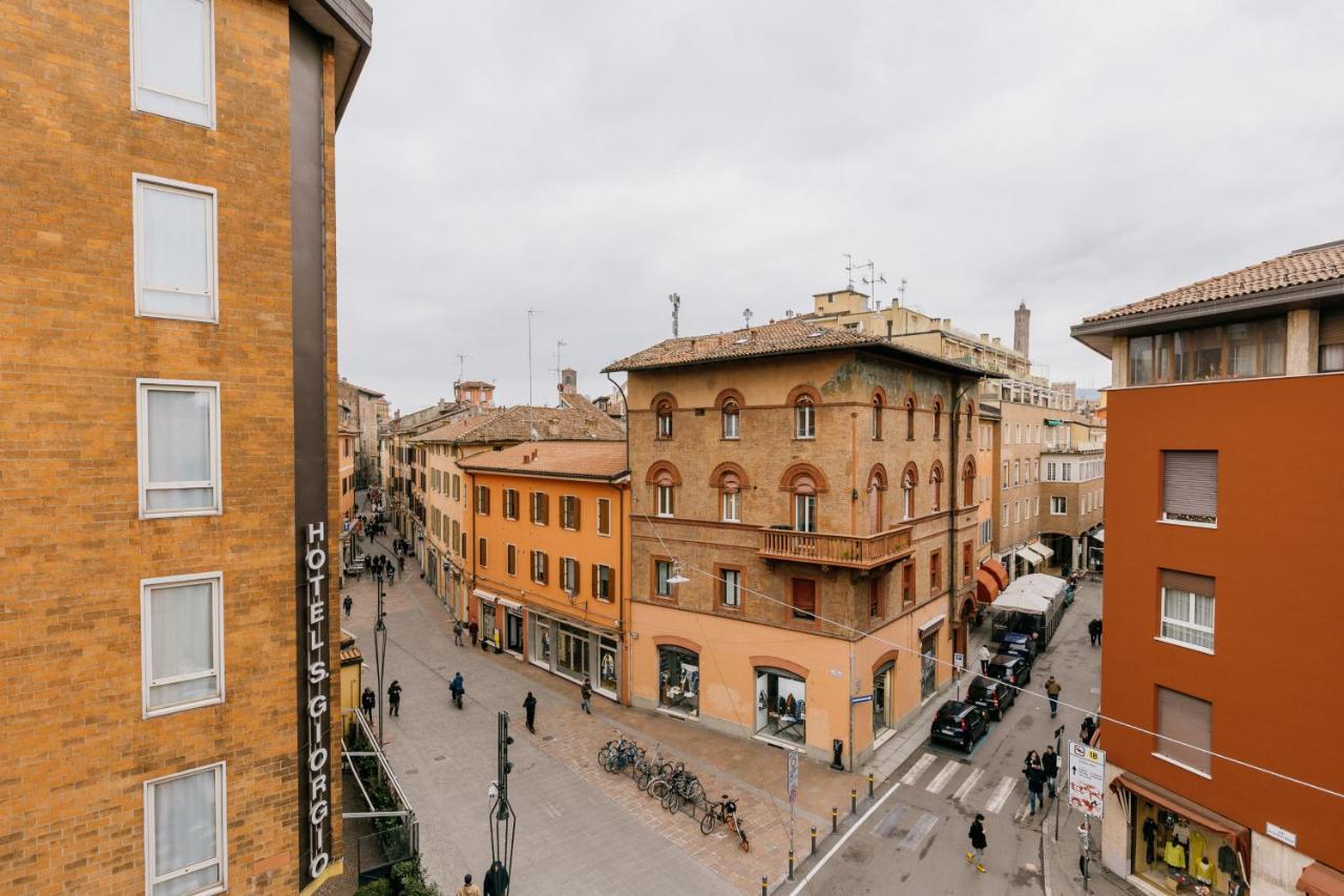 Alessandrini Apartment Alla Finestrella By Wonderful Italy Bologna Bagian luar foto